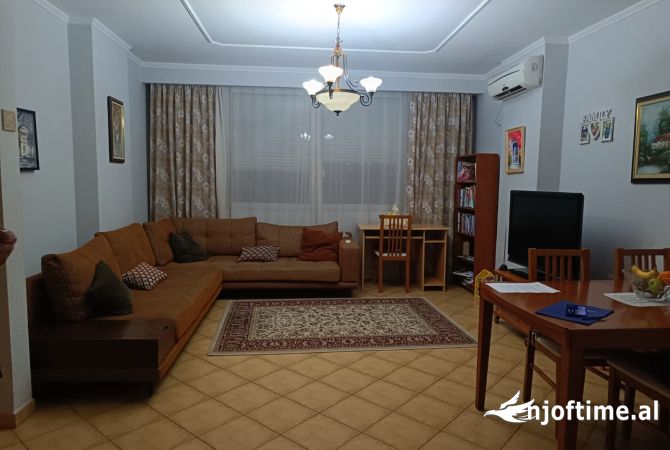Shtepi me qera 1+1 ne Tirane - 600 Euro
