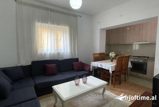 Shtepi ne shitje 1+1 ne Tirane - 80,000 Euro