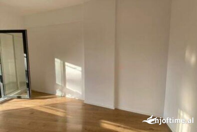 Ambient biznesi me qera 1+1 ne Tirane - 1,200 Euro