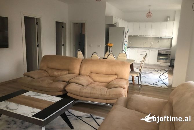 Shtepi me qera 1+1 ne Tirane - 450 Euro