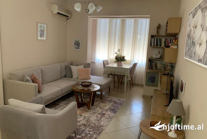Shtepi me qera 2+1 ne Tirane - 600 Euro