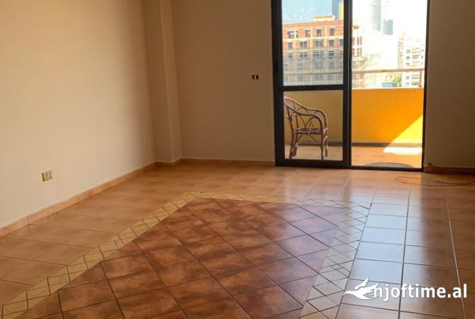 Shtepi ne shitje 2+1 ne Tirane - 208,000 Euro