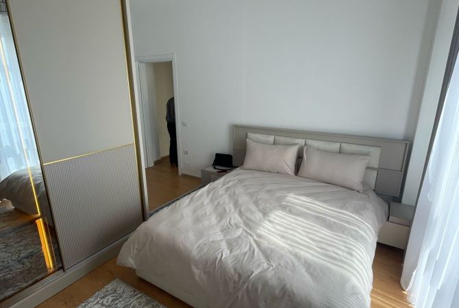 Shtepi me qera 2+1 ne Tirane - 680 Euro