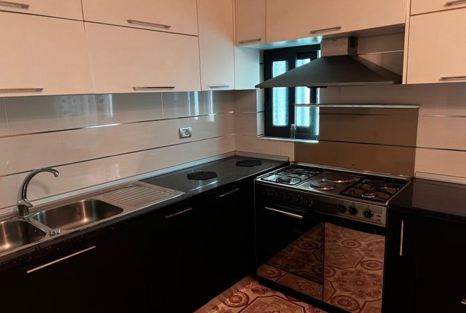 Shtepi me qera 2+1 ne Tirane - 420 Euro