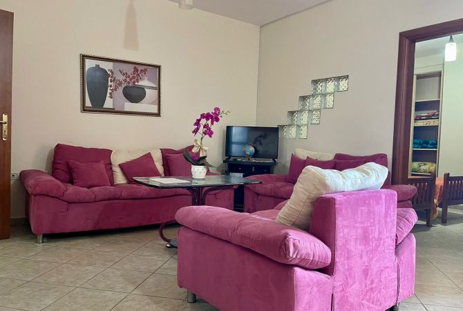 Shtepi me qera 2+1 ne Tirane - 55,000 Leke