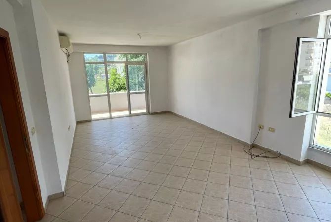 Shtepi ne shitje 2+1 ne Tirane - 126,000 Euro