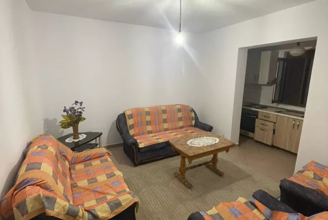 Shtepi me qera 1+1 ne Tirane - 350 Euro