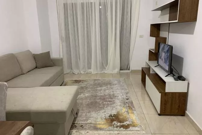Shtepi me qera 2+1 ne Tirane - 480 Euro