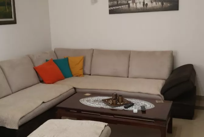 Shtepi me qera 1+1 ne Tirane - 490 Euro