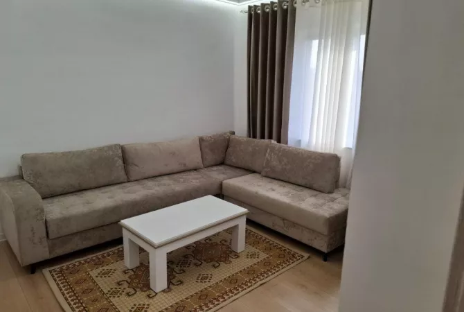 Shtepi me qera 1+1 ne Tirane - 55,000 Leke