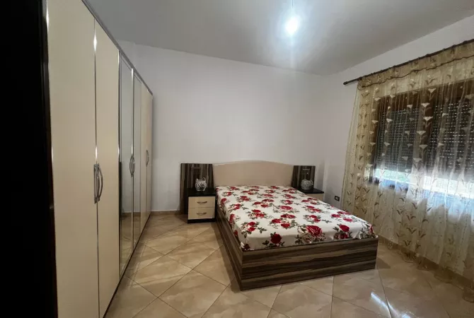Shtepi me qera 2+1 ne Tirane - 45,000 Leke