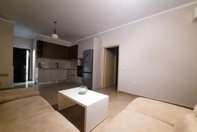 Shtepi me qera 1+1 ne Tirane - 480 Euro