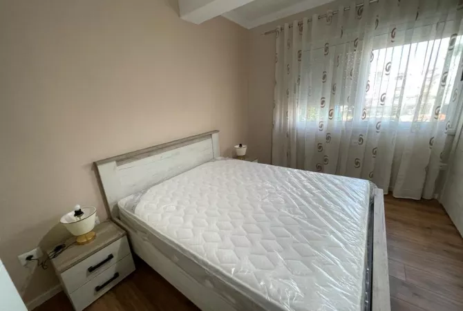 Shtepi me qera 2+1 ne Tirane - 650 Euro