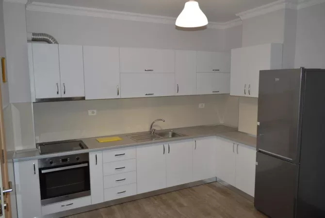 Shtepi me qera 2+1 ne Tirane - 500 Euro
