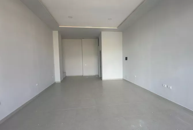 Business Property for Rent 1+1 in Tirana - 700 Euro