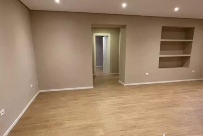 Shtepi me qera 2+1 ne Tirane - 600 Euro