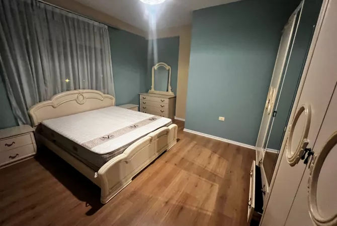 Shtepi me qera 2+1 ne Tirane - 650 Euro