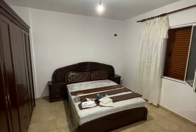 Shtepi me qera 1+1 ne Tirane - 35,000 Leke