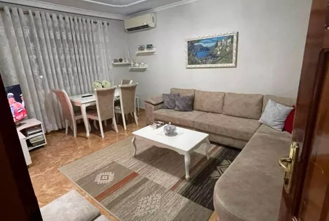 Shtepi me qera 1+1 ne Tirane - 580 Euro