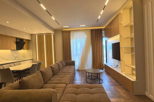 Casa in affitto 2+1 a Tirana - 1,800 Euro
