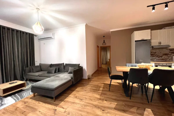 House for Rent 3+1 in Tirana - 800 Euro