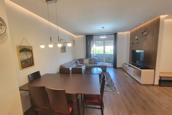 Shtepi me qera 2+1 ne Tirane - 600 Euro