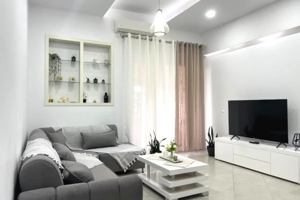 Shtepi me qera 1+1 ne Tirane - 58,000 Leke