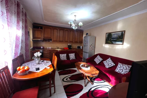 Casa in affitto 1+1 a Tirana - 420 Euro