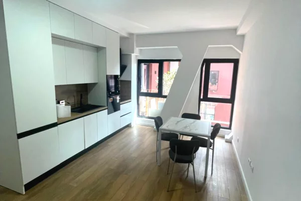 Business Property for Rent 3+1 in Tirana - 1,500 Euro