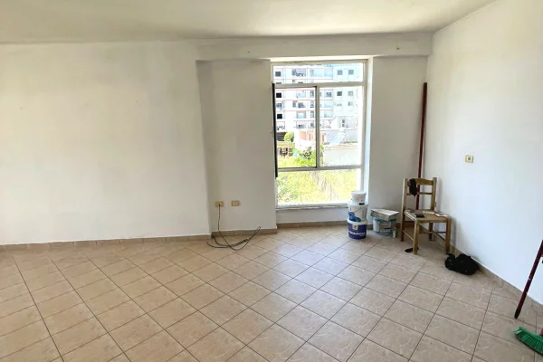 Shtepi ne shitje 3+1 ne Tirane - 350,000 Euro