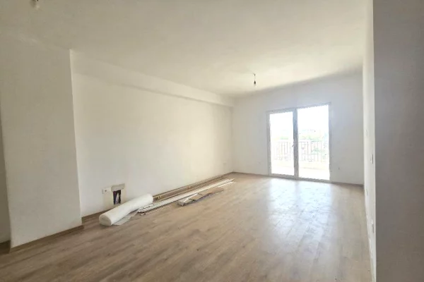 Shtepi ne shitje 2+1 ne Tirane - 170,000 Euro