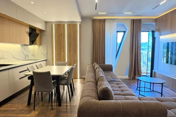 Shtepi me qera 2+1 ne Tirane - 1,800 Euro