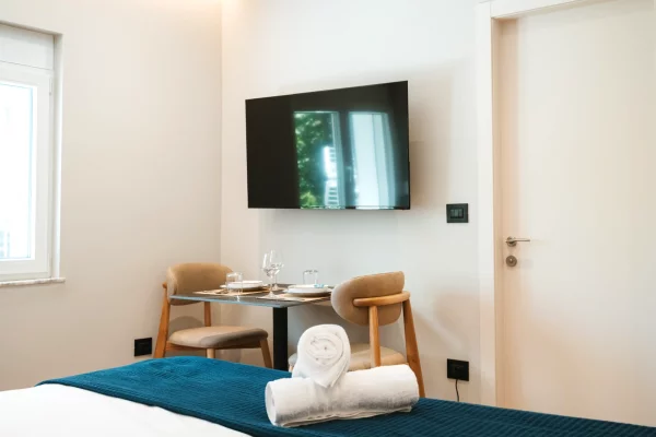 Shtepi me qera 1+1 ne Tirane - 1,100 Euro