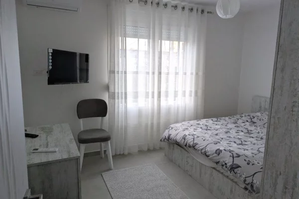 Shtepi me qera 2+1 ne Tirane - 650 Euro