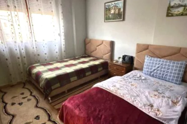 Shtepi me qera 3+1 ne Tirane - 720 Euro