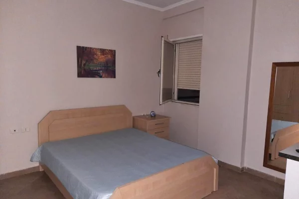 Shtepi me qera 1+1 ne Tirane - 48,000 Leke