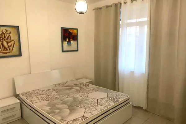 Shtepi me qera 2+1 ne Tirane - 650 Euro