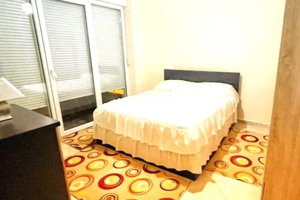 Shtepi me qera 2+1 ne Tirane - 500 Euro