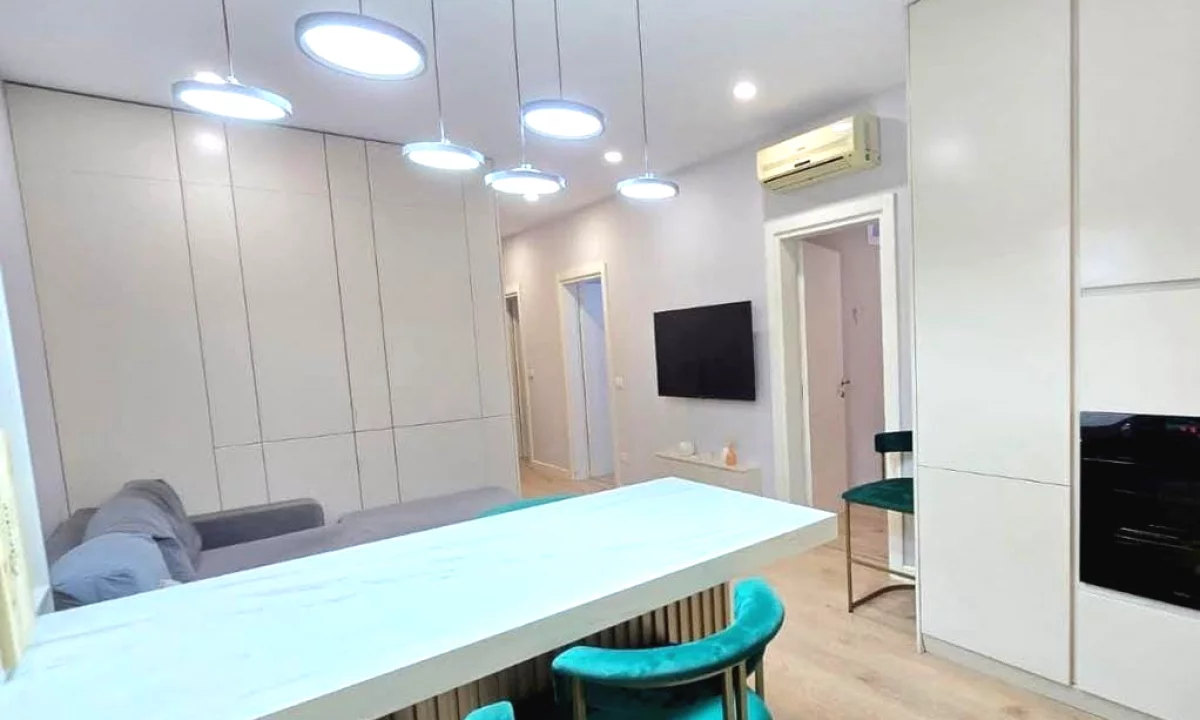 Shtepi me qera Apartament ne Tirane, 2+1, Mobilimi E mobiluar, Pagesa 60,000  Leke.