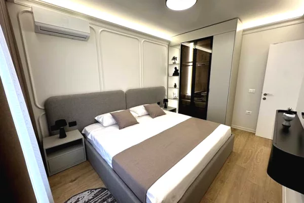 Fusha e Aviacionit , Apartament 1+1 me qera!