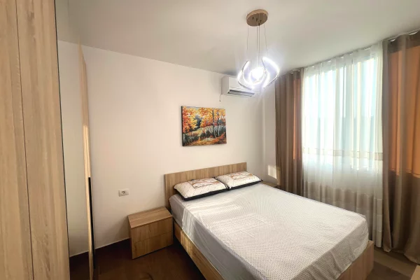 Bllok,  apartament me qera !