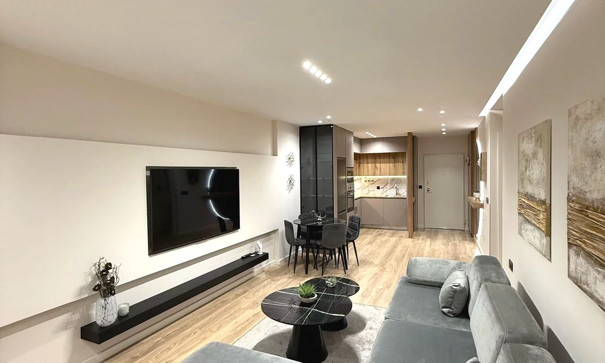 Shtepi me qera Apartament ne Tirane, 2+1, Mobilimi E mobiluar, Pagesa 1,350  Euro.