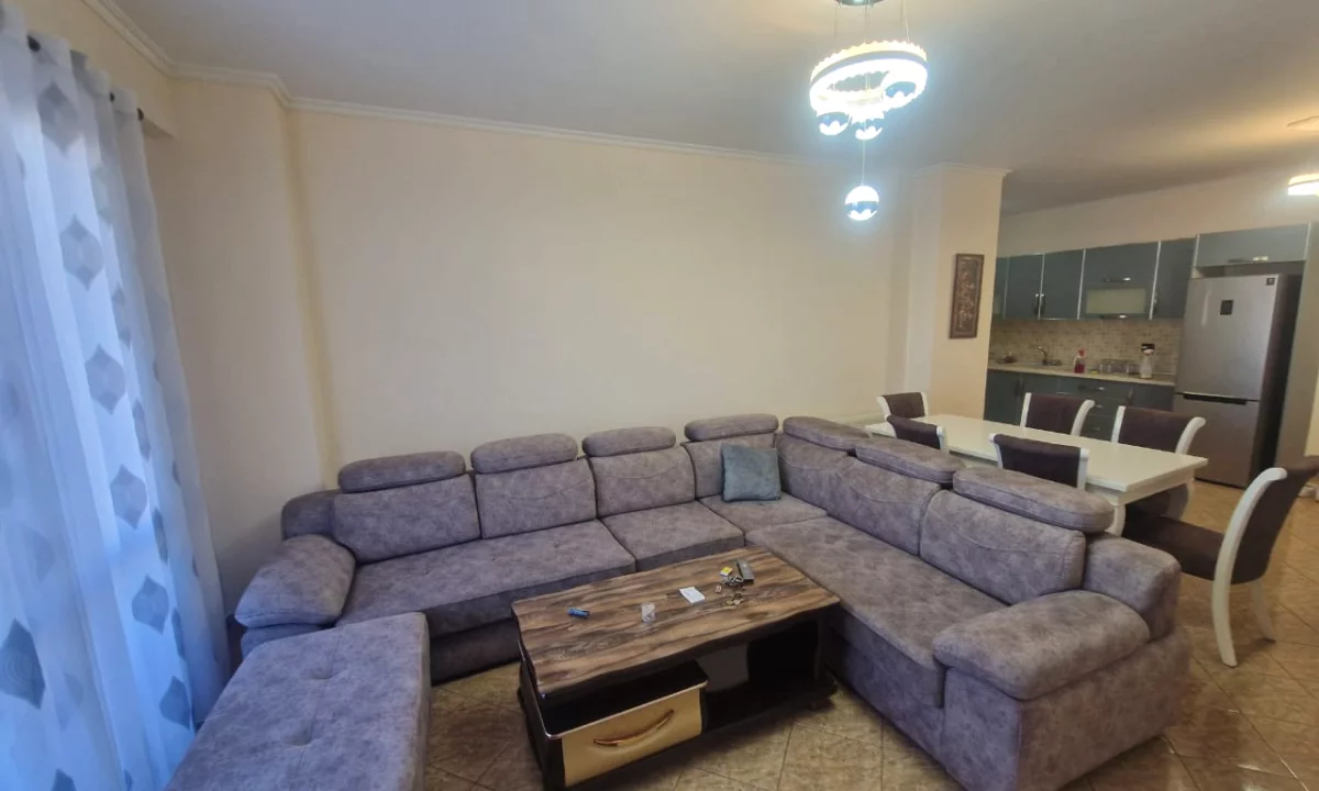 Shtepi me qera Apartament ne Tirane, 2+1, Mobilimi E mobiluar, Pagesa 47,000  Leke.