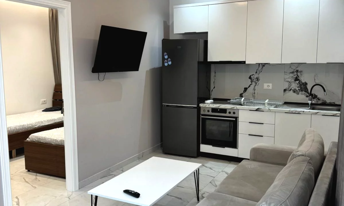 Shtepi me qera Apartament ne Tirane, 1+1, Mobilimi E mobiluar, Pagesa 45,000  Leke.