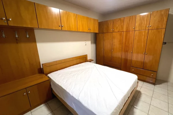 Shtepi me qera 2+1 ne Tirane - 47,000 Leke