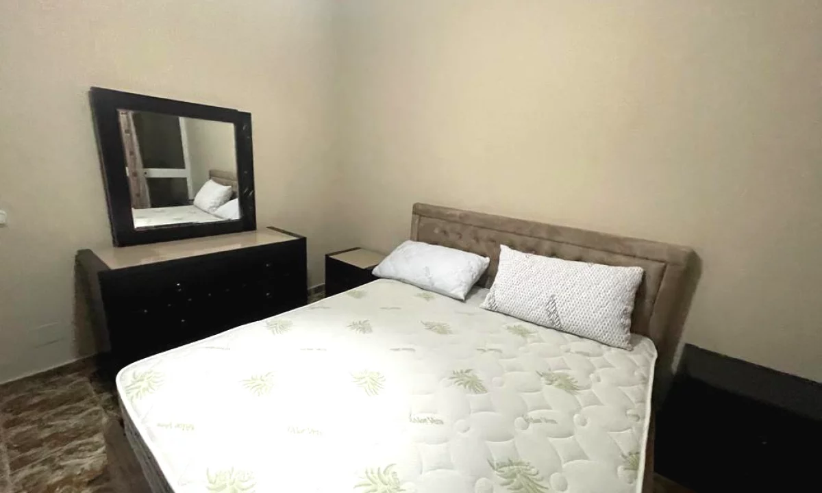 Shtepi me qera Apartament ne Tirane, 1+1, Mobilimi E mobiluar, Pagesa 550  Euro.