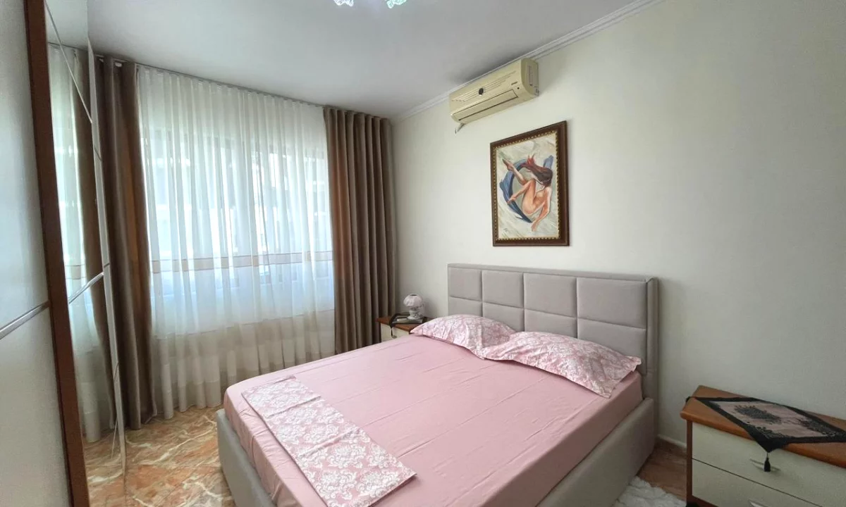 Shtepi me qera Apartament ne Tirane, 2+1, Mobilimi E mobiluar, Pagesa 52,000  Leke.