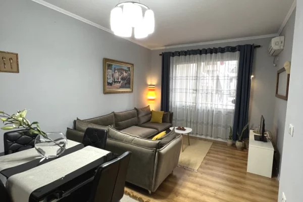 Kompleksi Halili/Selvia, jepet me qera apartament modern 2+1.