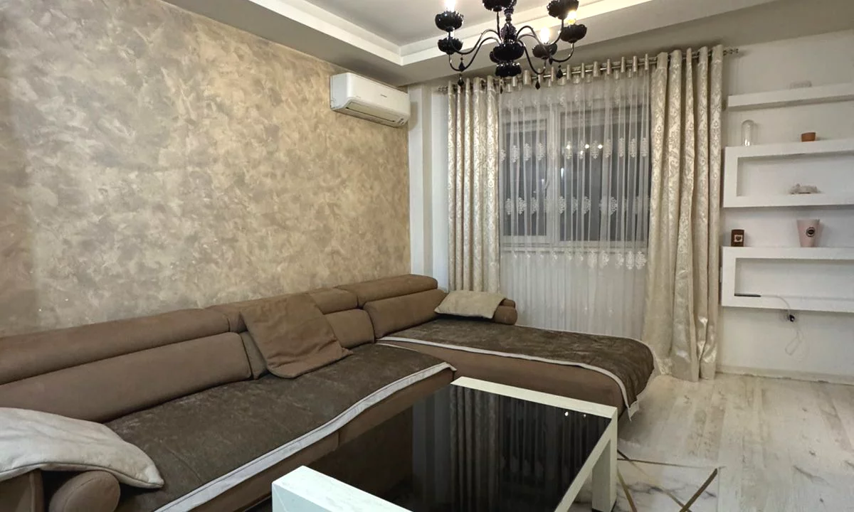 Shtepi me qera Apartament ne Tirane, 2+1, Mobilimi E mobiluar, Pagesa 600  Euro.