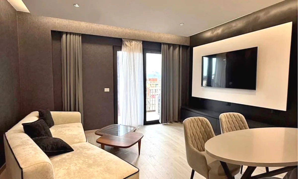 Shtepi me qera Apartament ne Tirane, 2+1, Mobilimi E mobiluar, Pagesa 1,500  Euro.